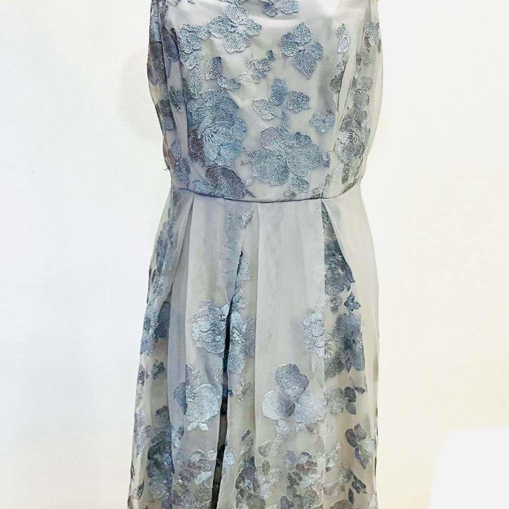 NWOT Scarlett Women’s Silver Metallic Floral Mesh A-Line Dress 8P